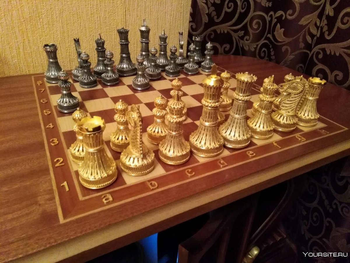 Серебряные шахматы