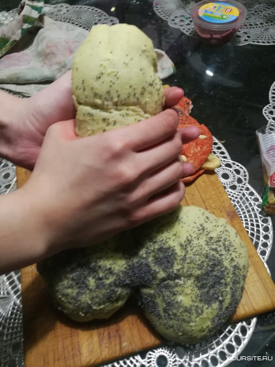 Член из хлебного мякиша
