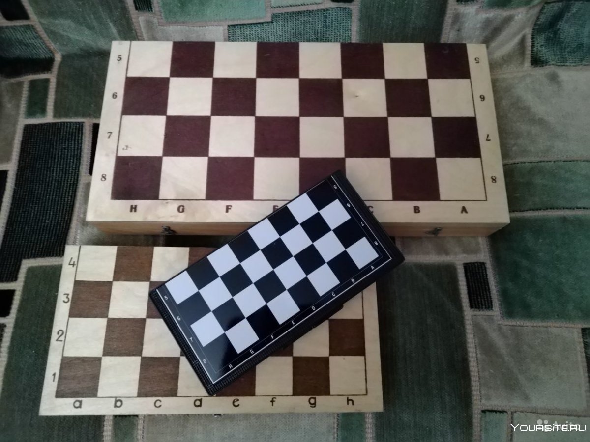 Огромная шахматная доска