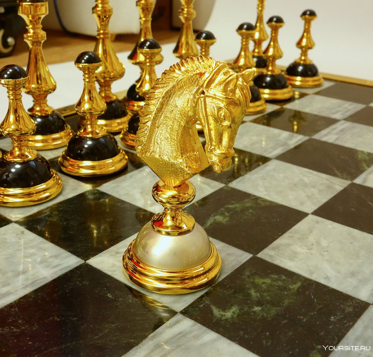 Эксклюзивные шахматные фигуры