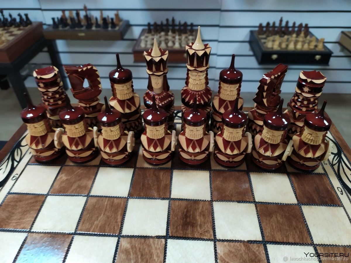 Шахматы резные в ларце kh141