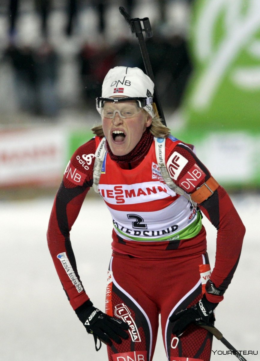 Норвежская биатлонистка тура Бергер фото