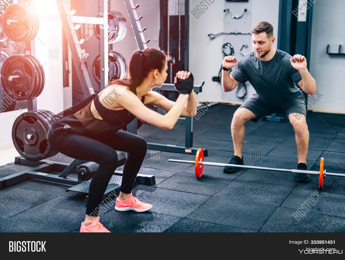 Приседания с поворотом