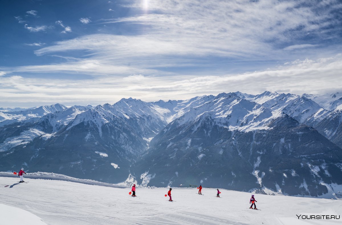 Красная Поляна горные лыжи вид с горы