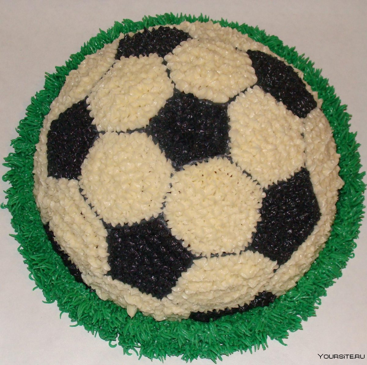 Торт футбольный мяч кремовый