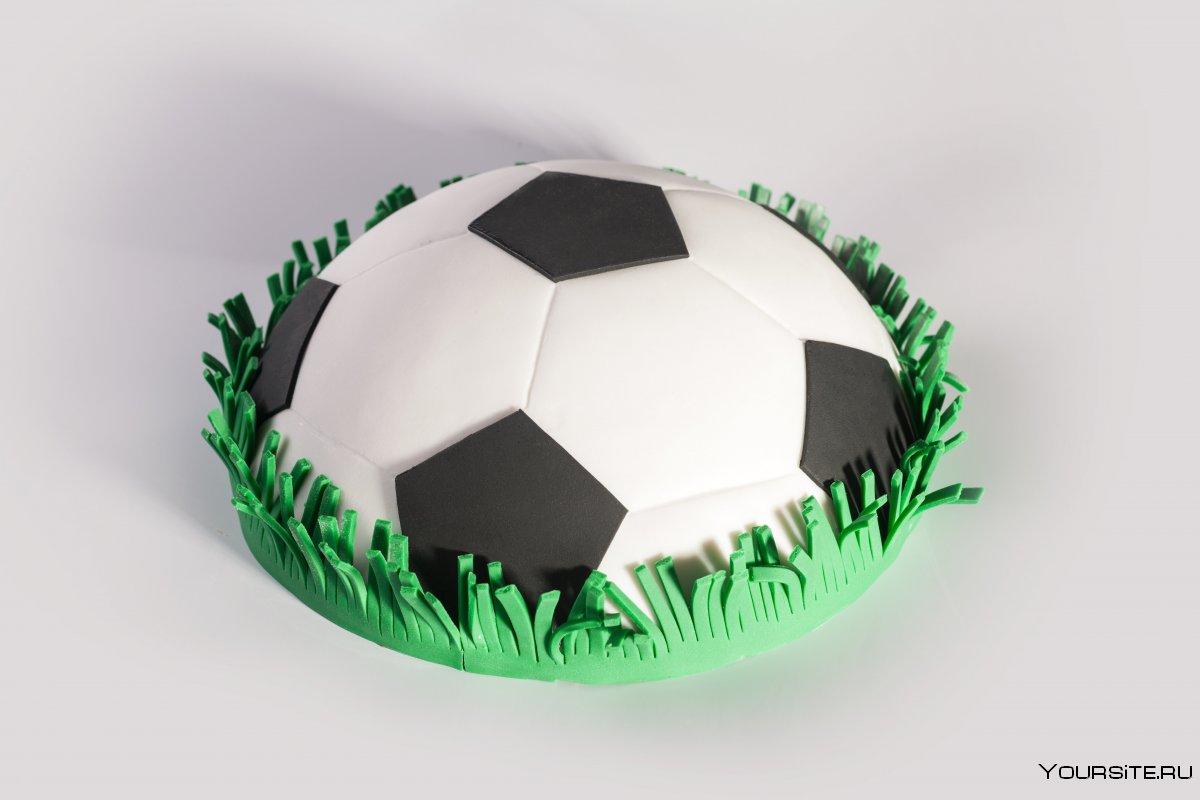 Торт с футбольным шаром