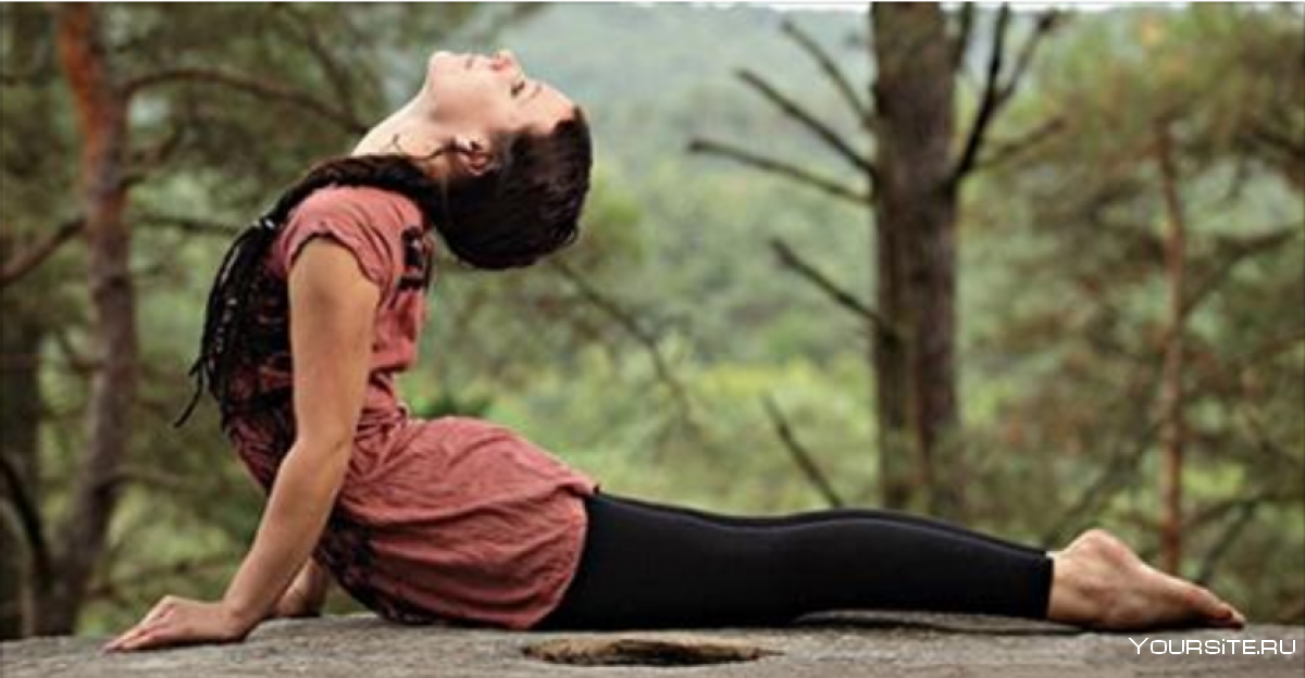 Йога-поза: кобры (Бхуджангасана)