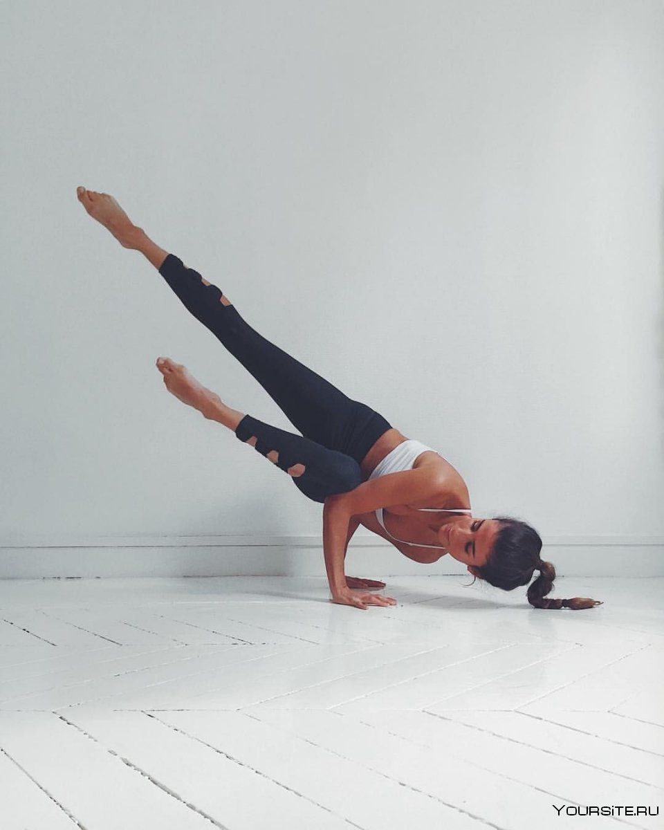 Deep Lizard pose с кольцевым захватом
