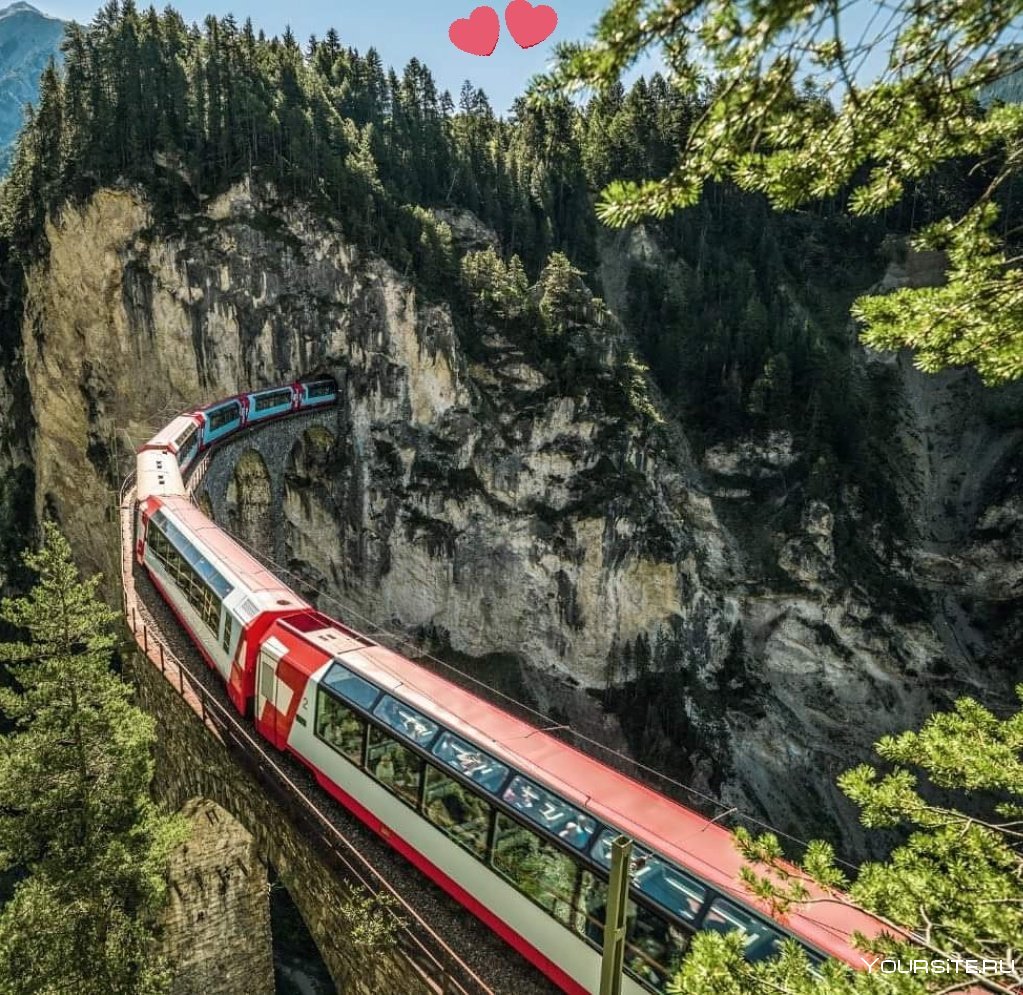Горный поезд в Швейцарии