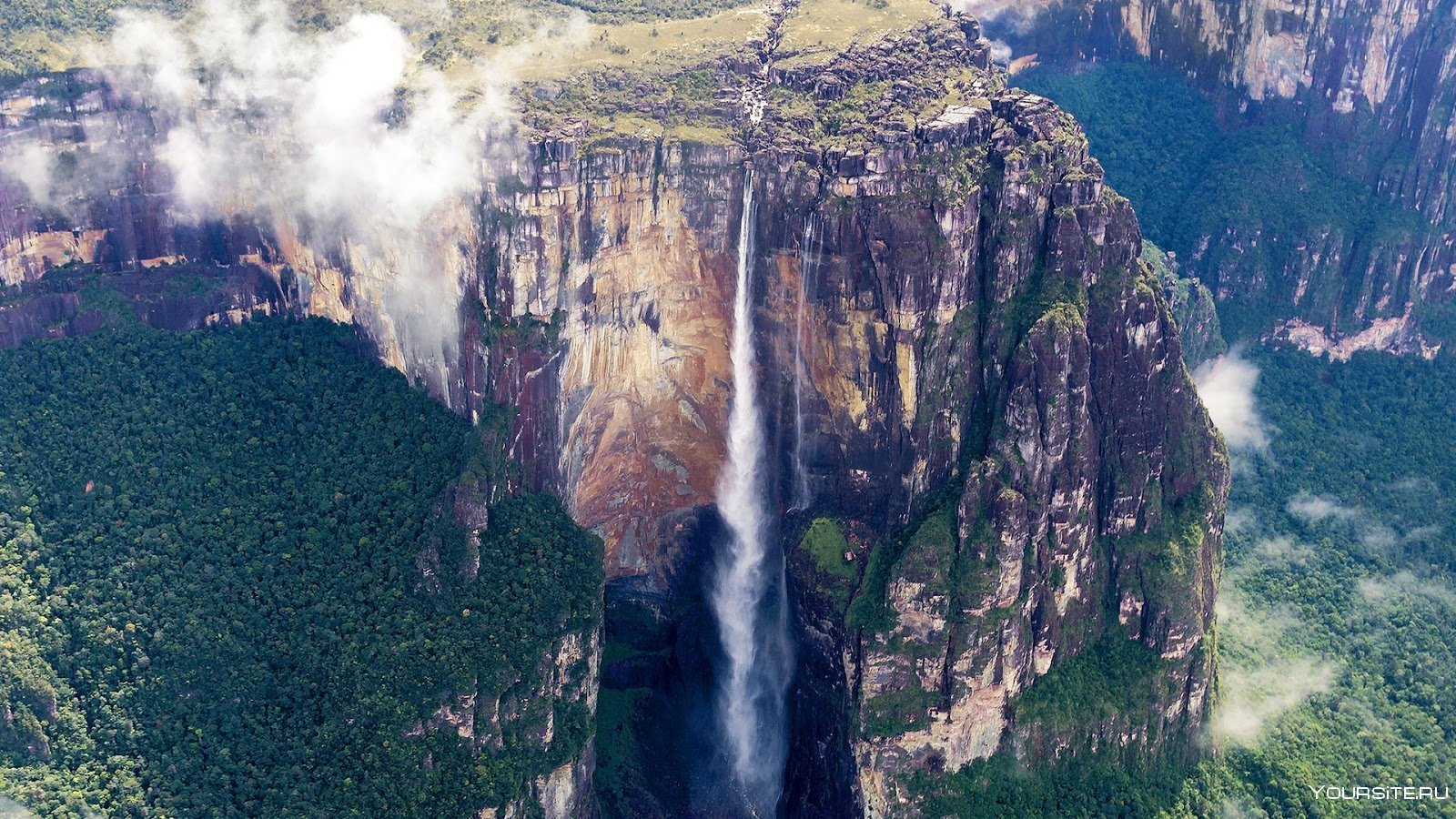 Высота самого большого водопада. Водопад Анхель. Водопад Анхель Венесуэла. Самый высокий водопад Анхель. Водопад ангела Венесуэла.