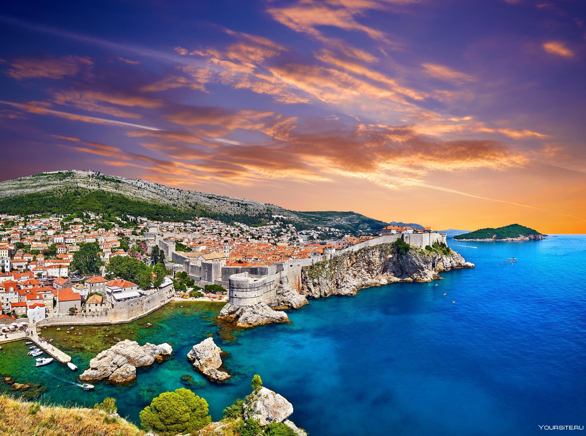 Дубровник хорватия. Адриатическое море Дубровник. Хорватия побережье Адриатического моря. Дубровник курорт.