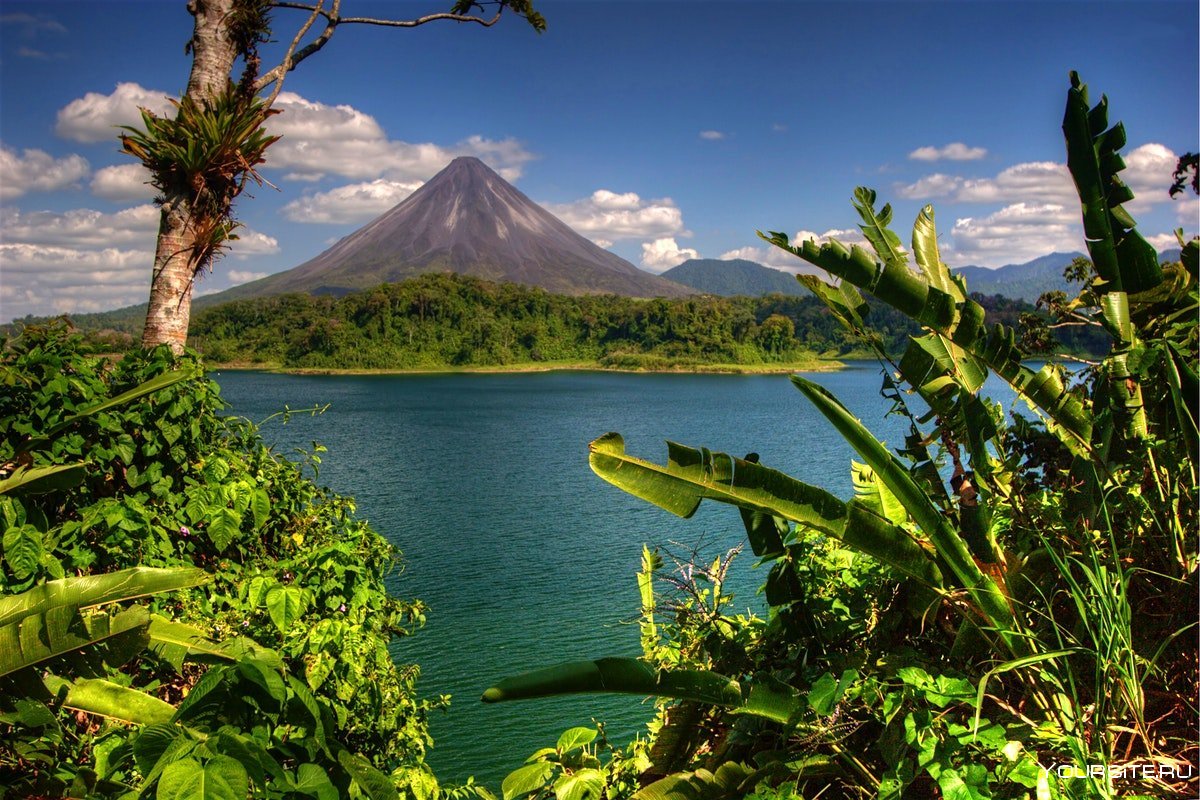 Озеро Ареналь Коста-Рика