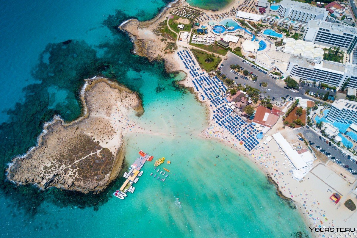 Нисси Бич Айя-Напа Кипр пляж
