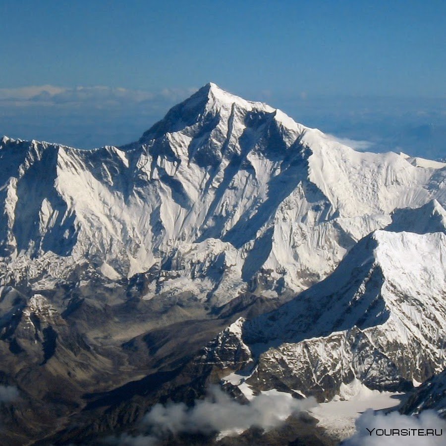 Альпинисты на вершине Эвереста