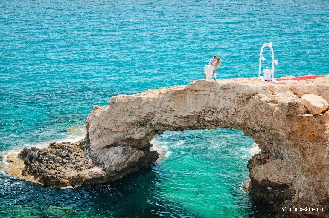 Мост влюбленных Кипр айанапа