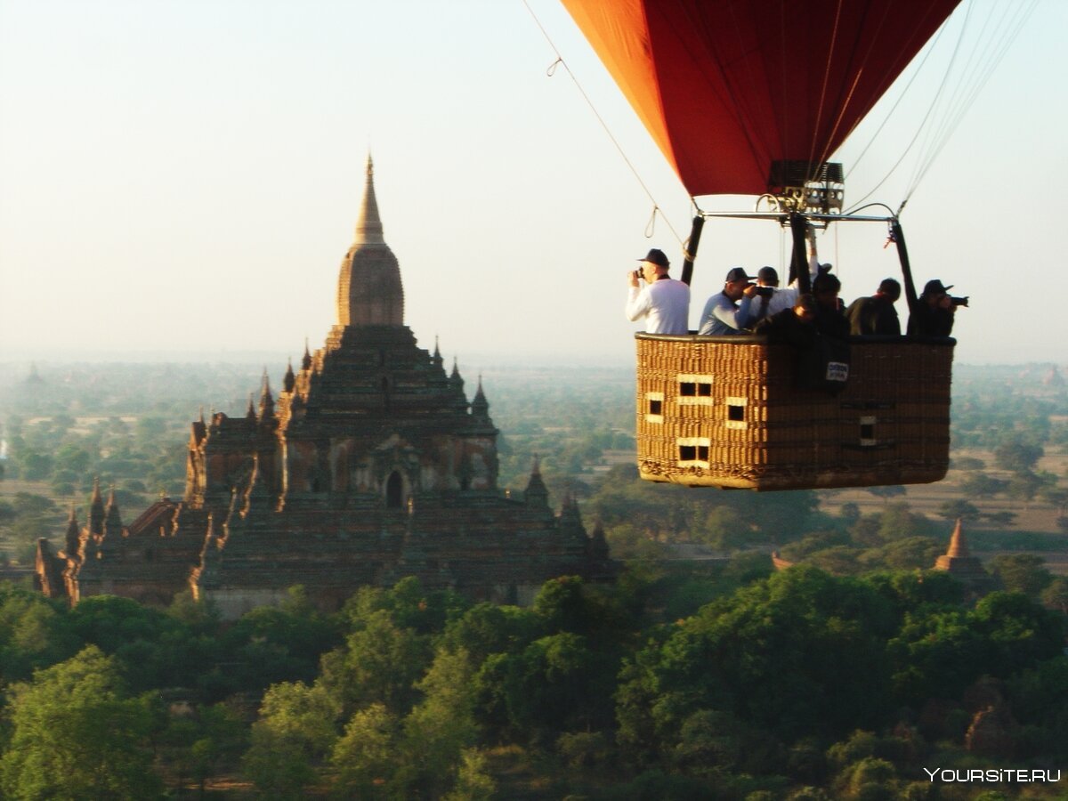 Паган, Мьянма на воздушном шаре