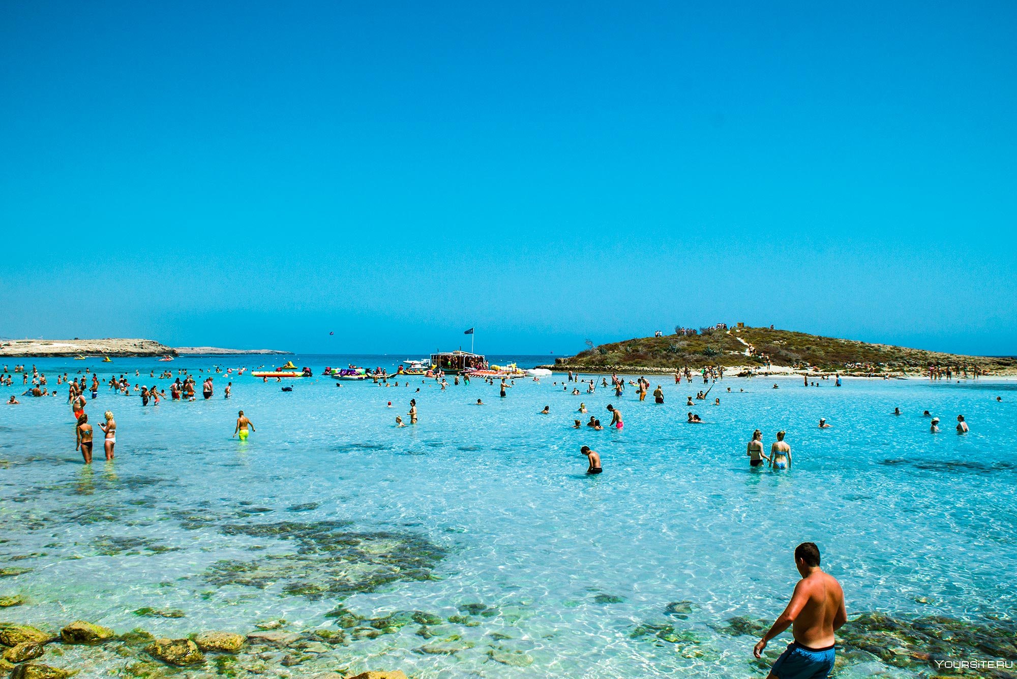 Its beach beach beach. Нисси Бич Кипр. Кипр Айя-Напа пляжи. Нисси Бич Айя-Напа Кипр. Пляж Нисси Бич Кипр.