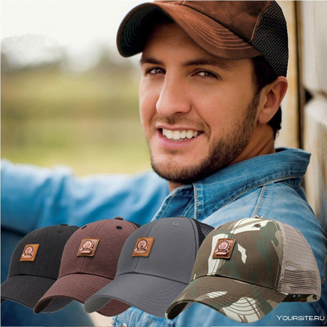 Парень в бейсболке