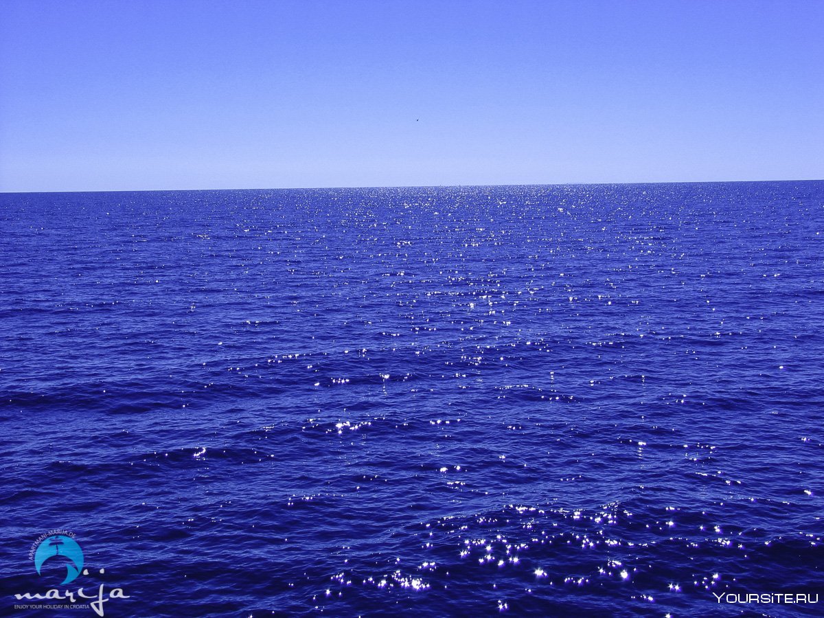 Море синее кругом
