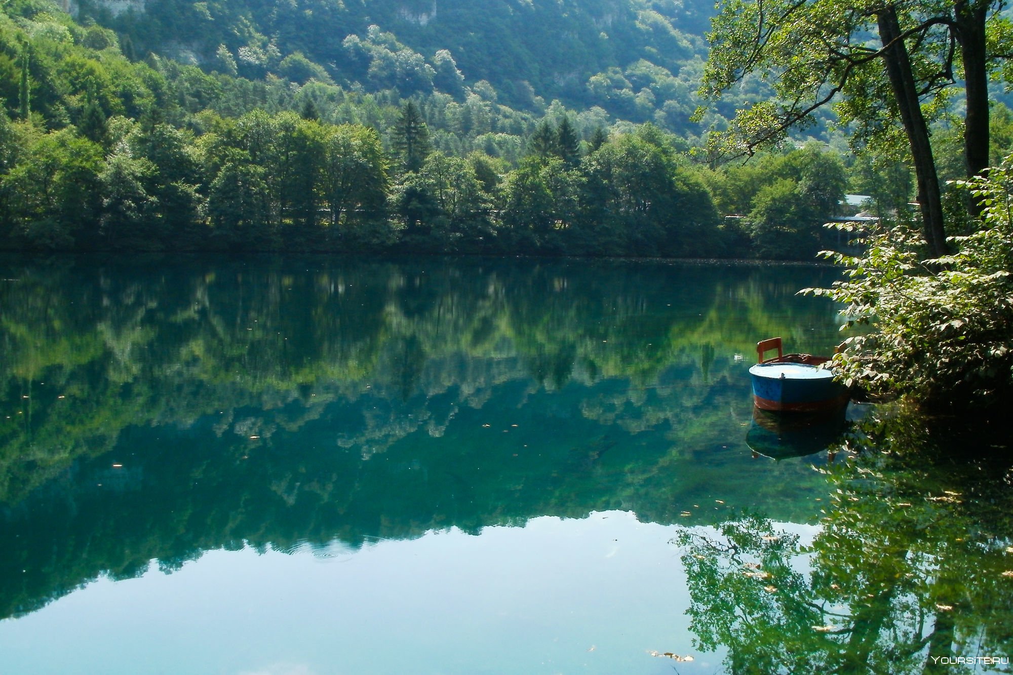 Озеро церик кель. Голубые озёра Кабардино-Балкария. Голубое озеро Церик-Кель. Голубое озеро «Черек-кёль&. Озеро Церик-кёль Кабардино-Балкария.