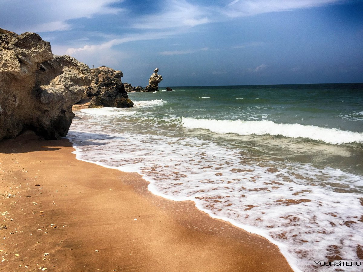 Генеральские песчаные пляжи в Крыму