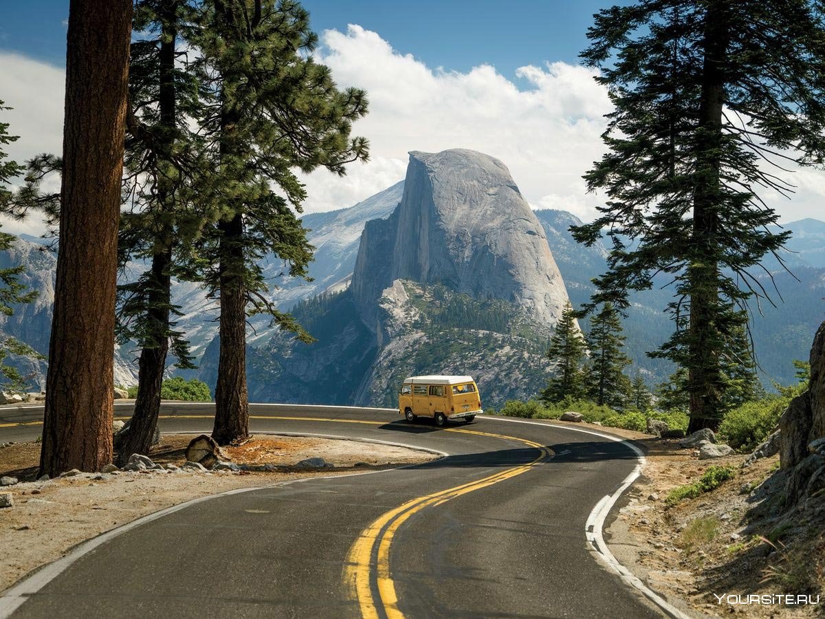 Дорога через парк Йосемити США
