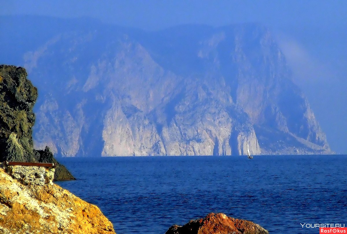 Море горы Крым Ялта