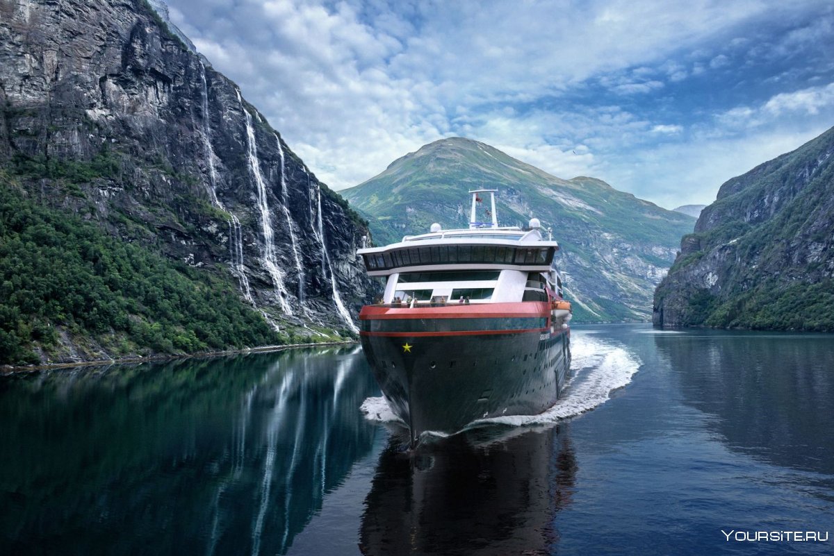 Компании Hurtigruten из Норвегии