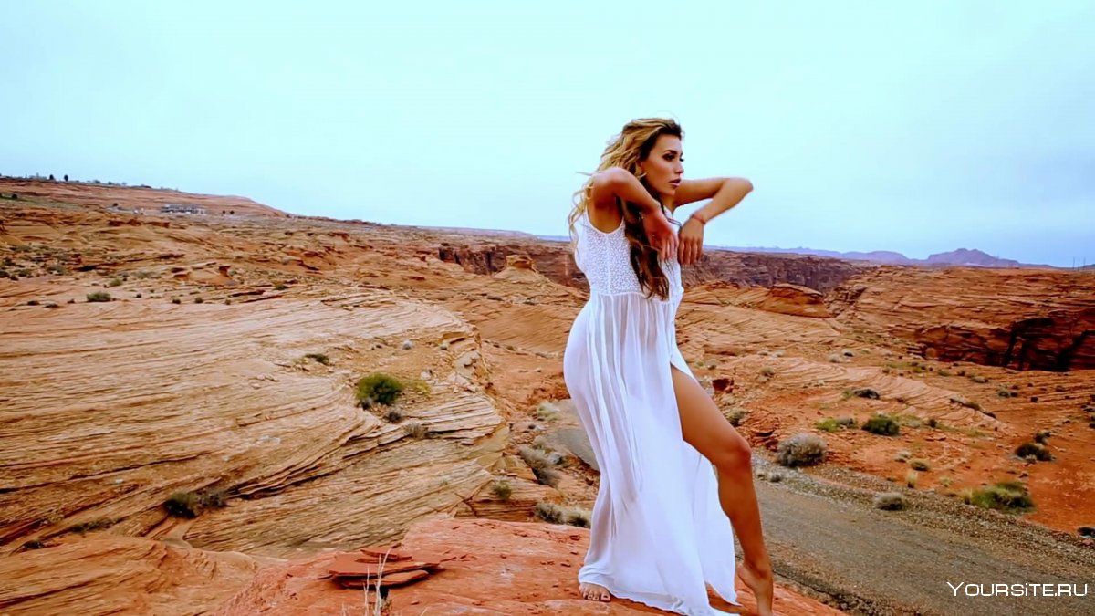 Ведущая Орел и Решка Регина Тодоренко