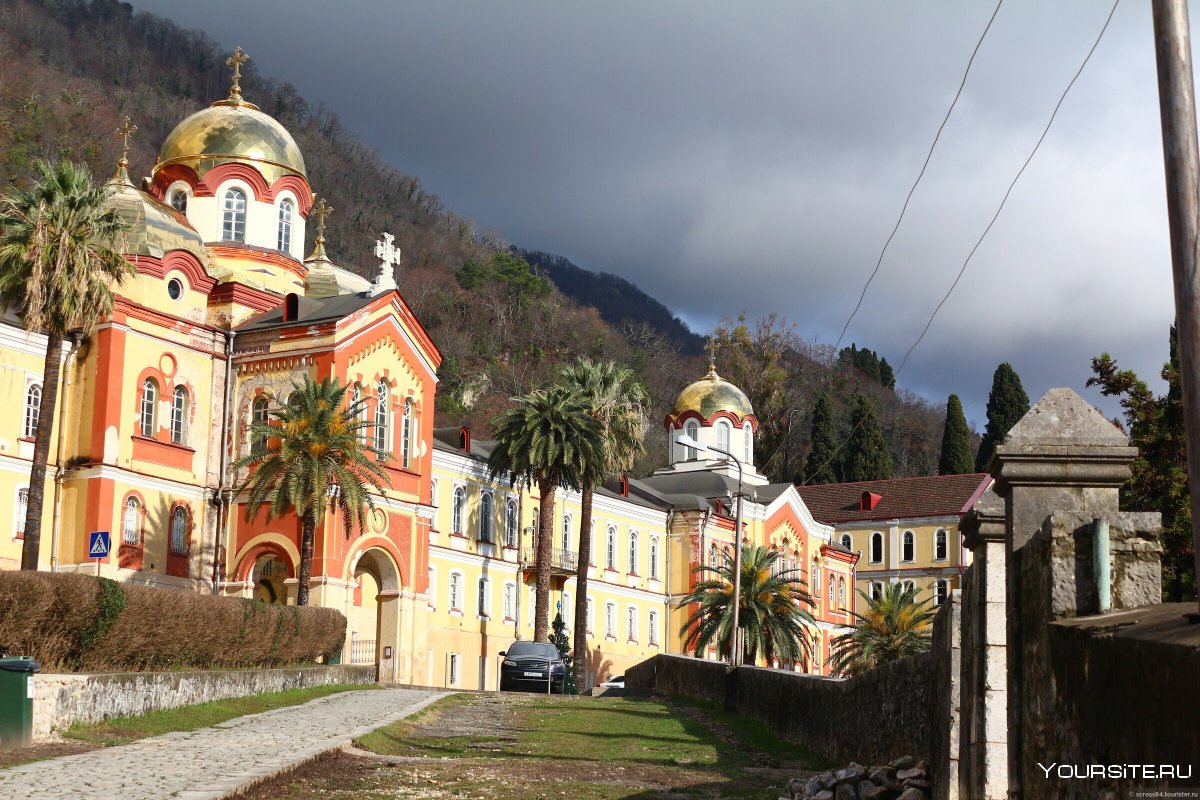 Абхазия новый Афон достопримечательности Новоафонский монастырь