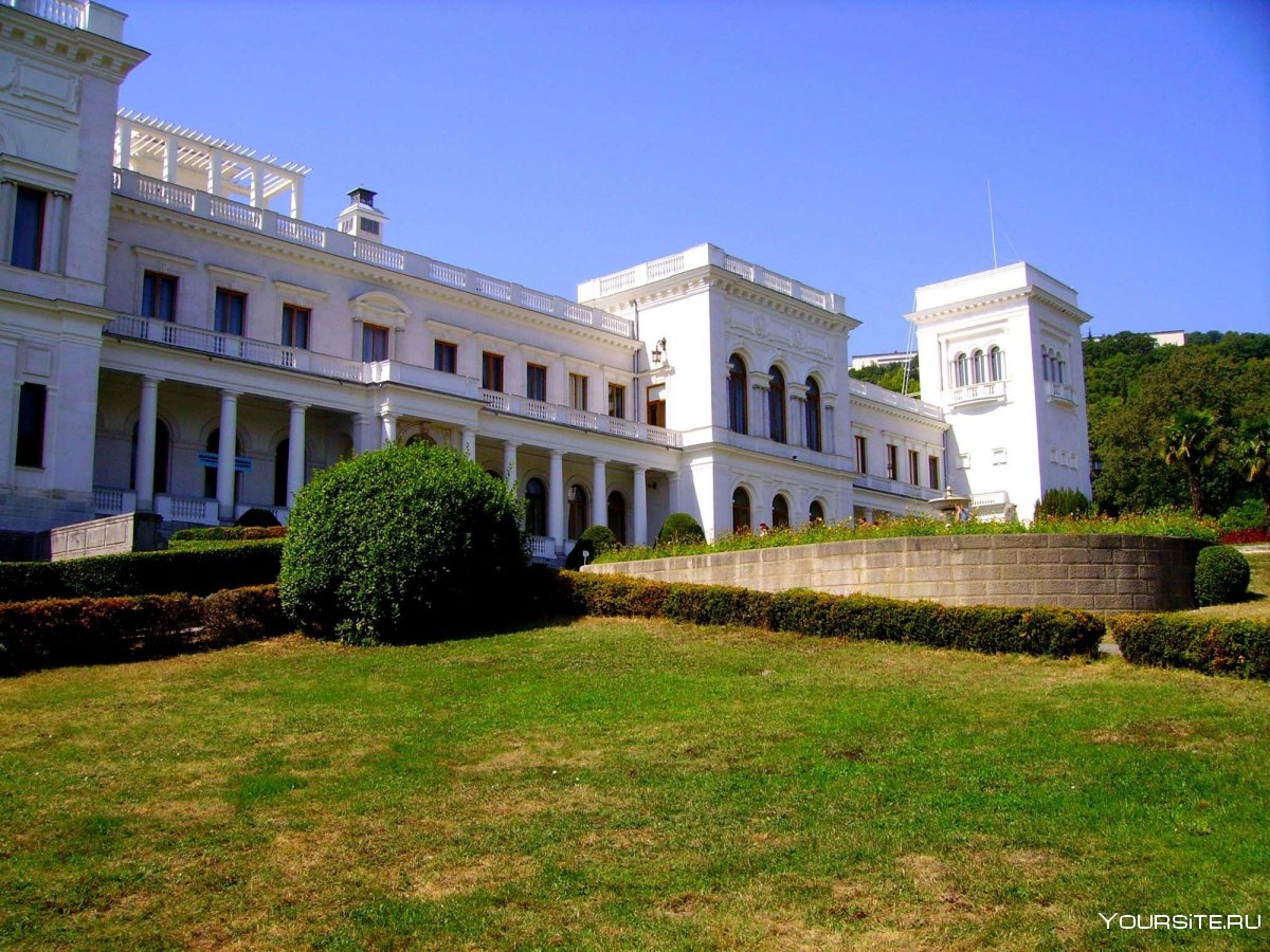 Ливадийский дворцово-парковый комплекс