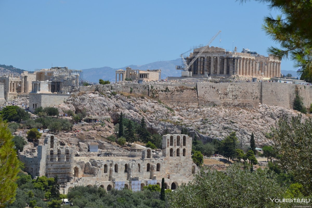 Афинский Акрополь Греция статуя Афины