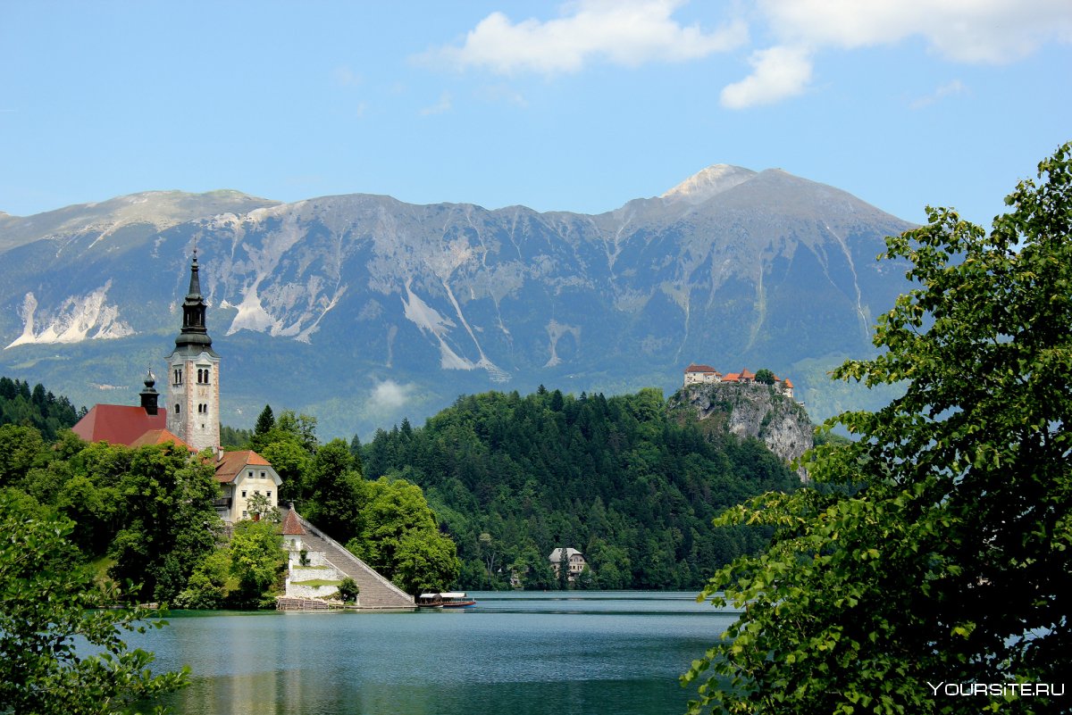 Замок на озере Блед Словения