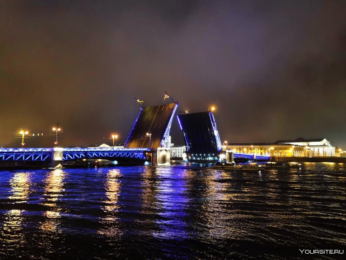 Мосты Санкт-Петербурга Дворцовый мост днём