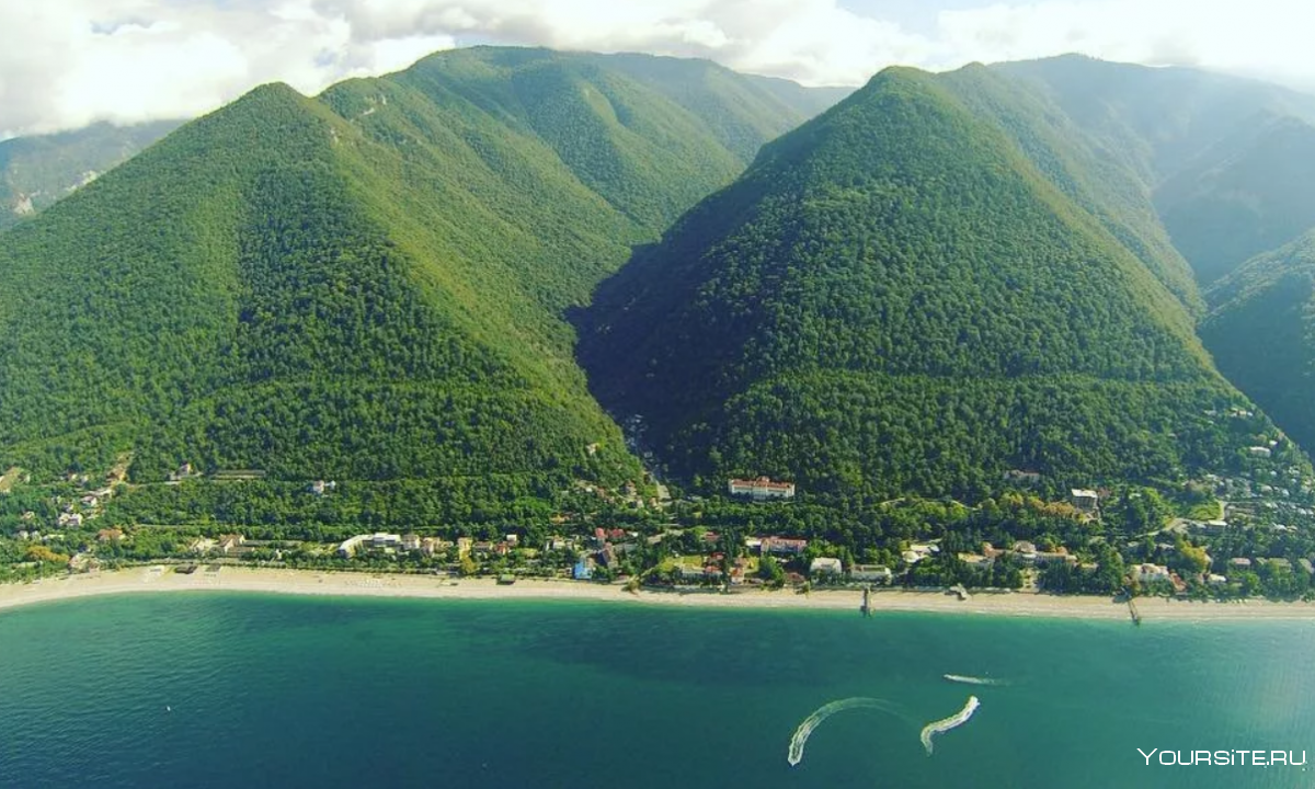 Пляж Алахадзы Абхазия