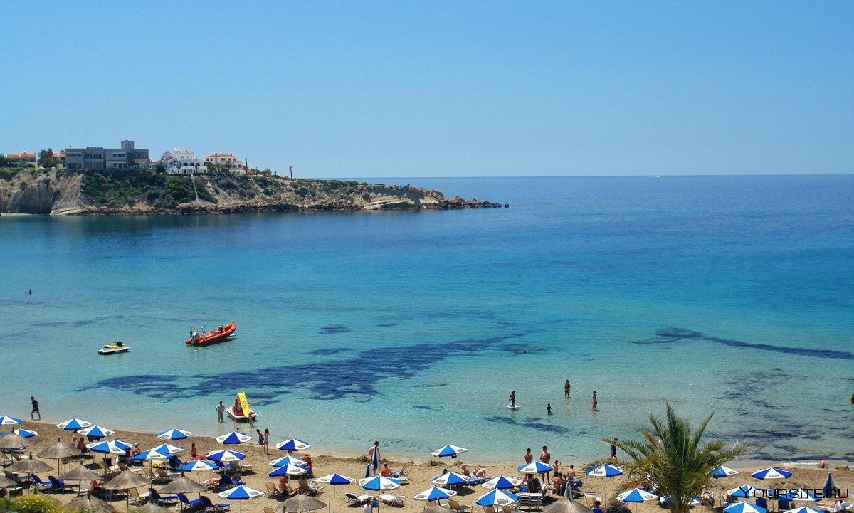Пляж Coral Bay Кипр