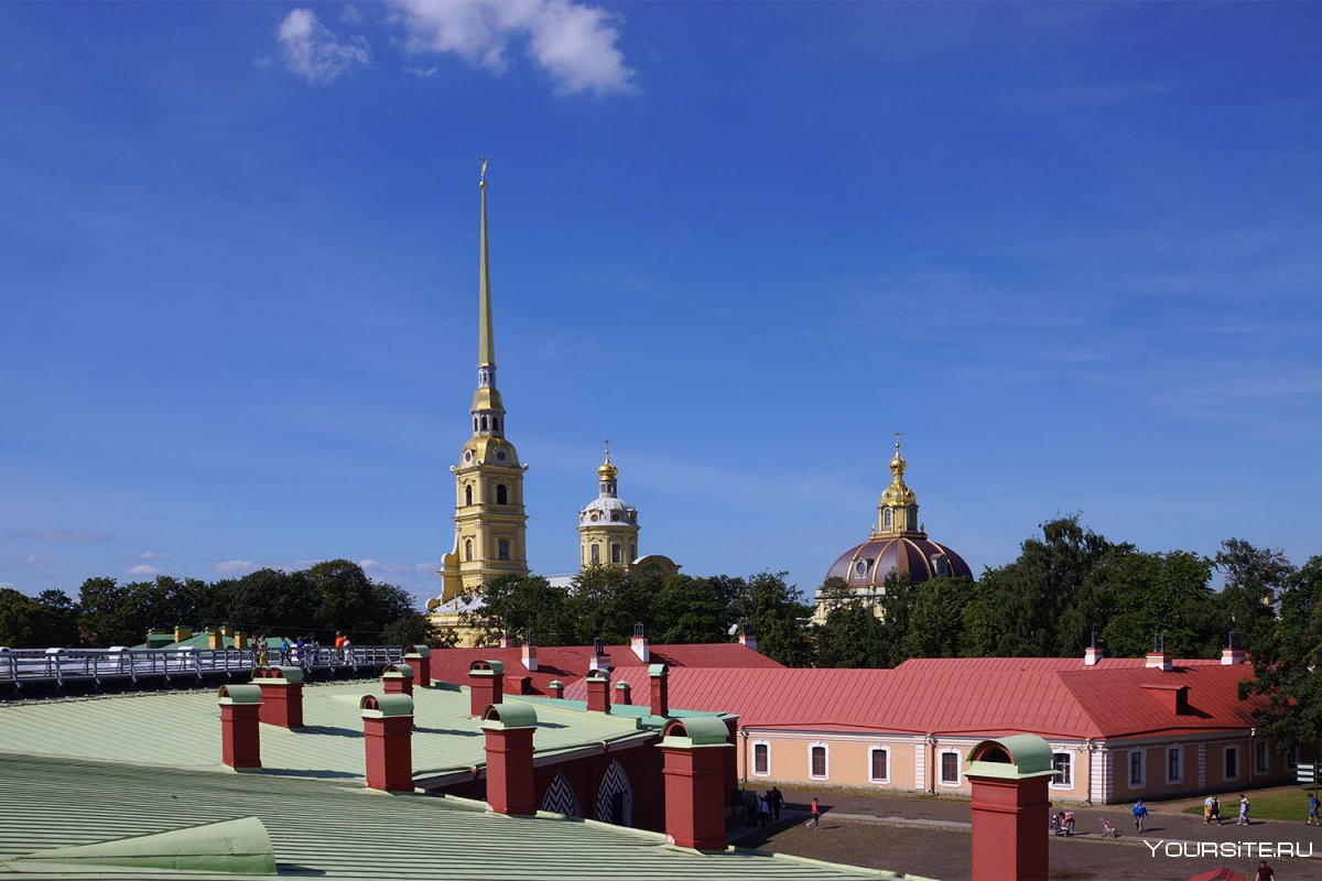 Петропавловская крепость в Санкт-Петербурге