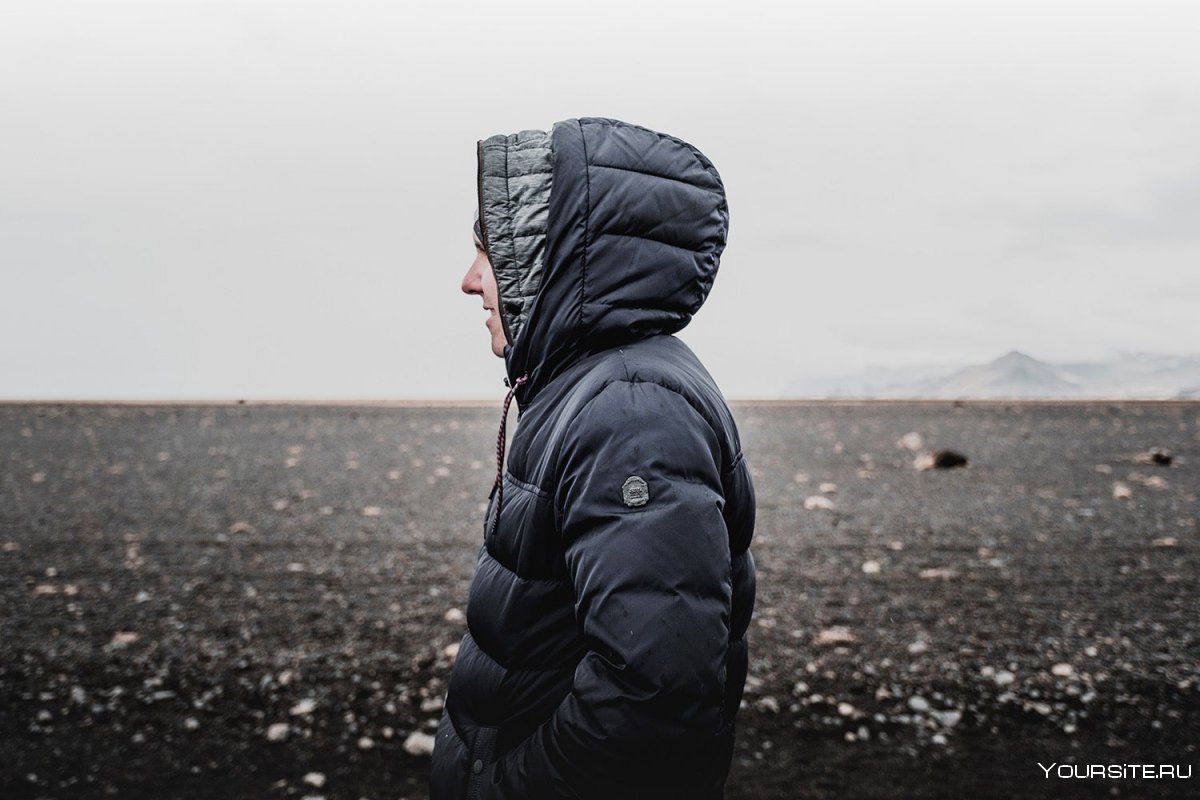 Человек в капюшоне