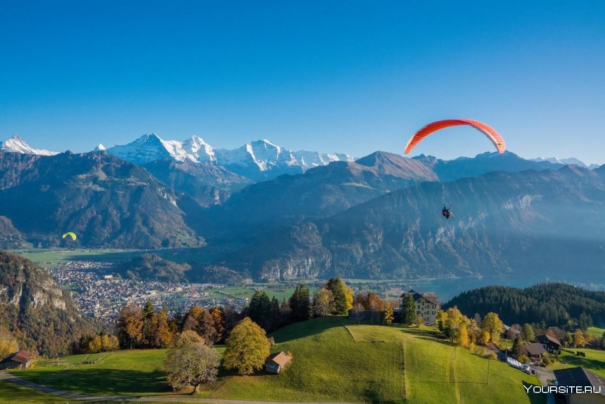 Озеро Интерлакен Швейцария горы