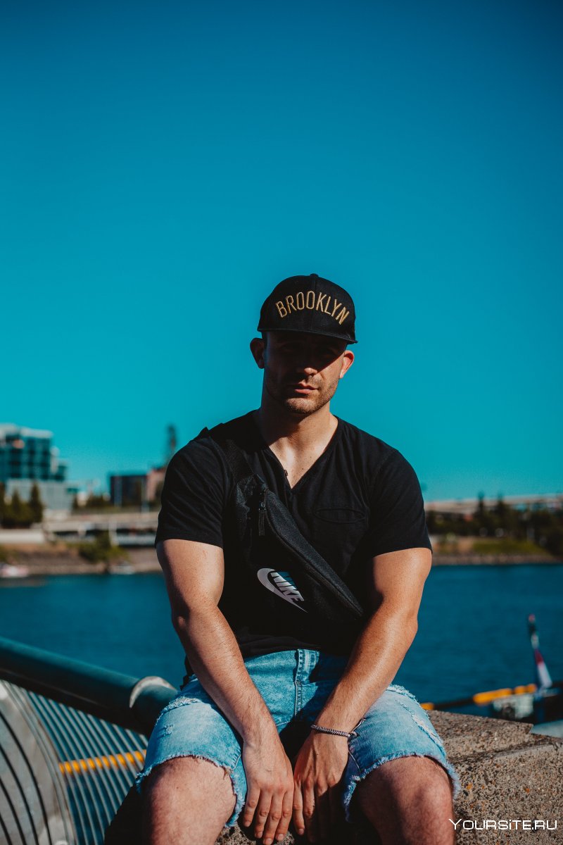 Кепка вид сзади на голове