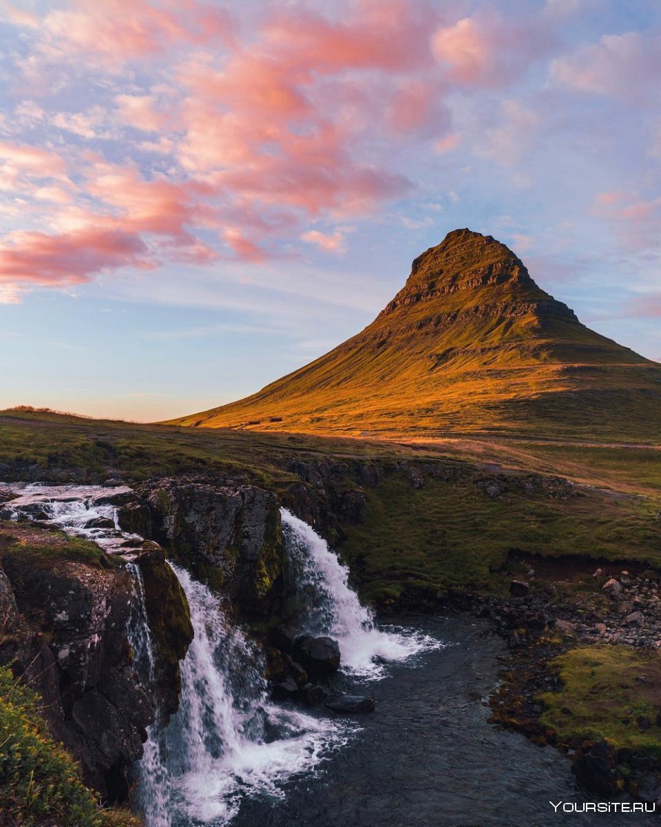 Гора Киркьюфетль Исландия