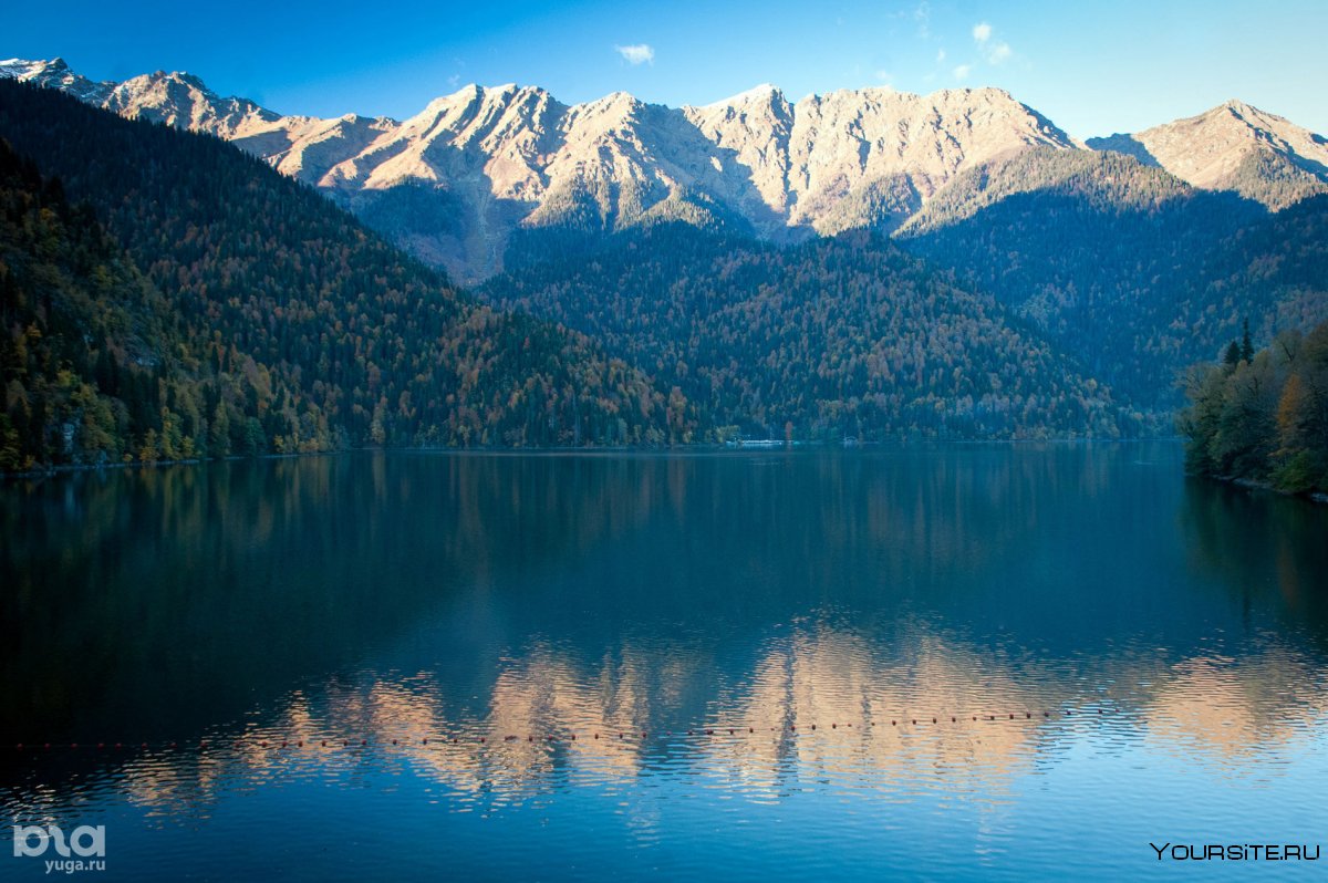 Снежная Рица озеро в Абхазии