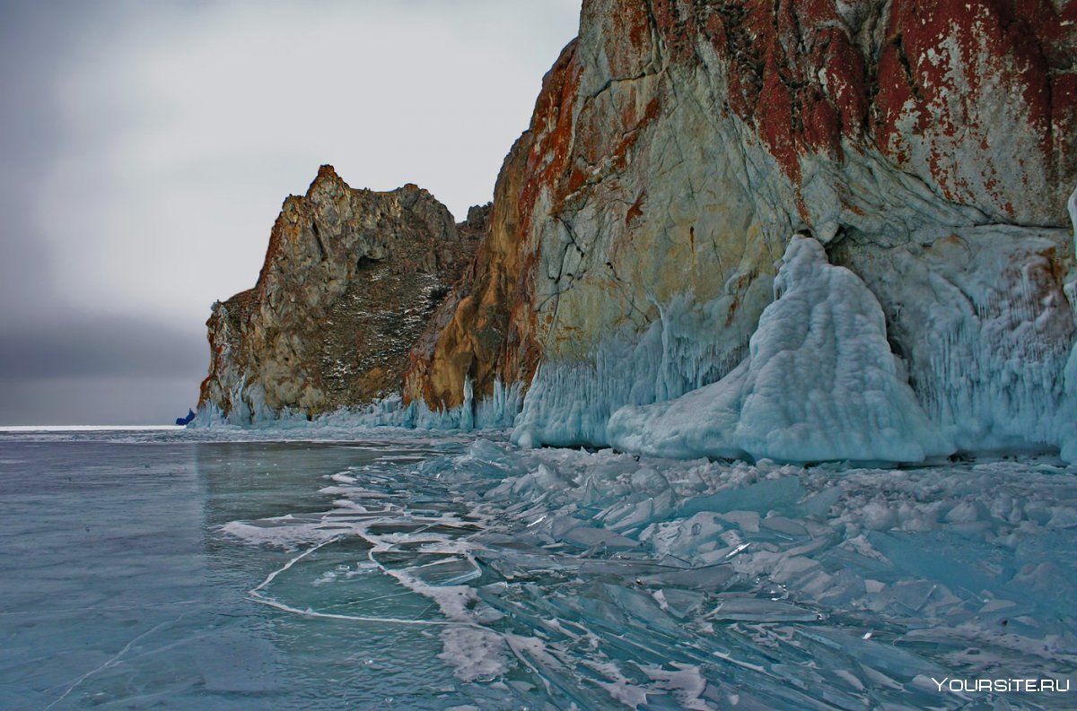 Остров Ольхон на Байкале зима