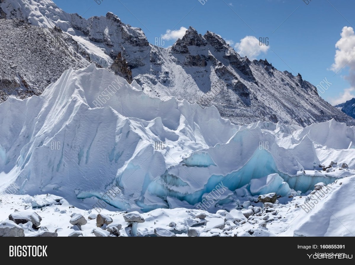 Эверест Кхумбу Эверест ледник фото трещины и лестницы