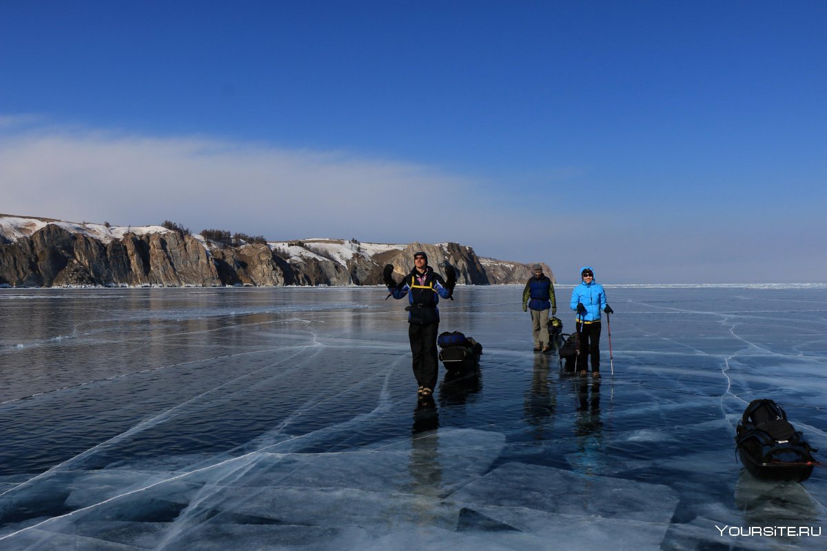 Зимний Байкал прозрачный лед