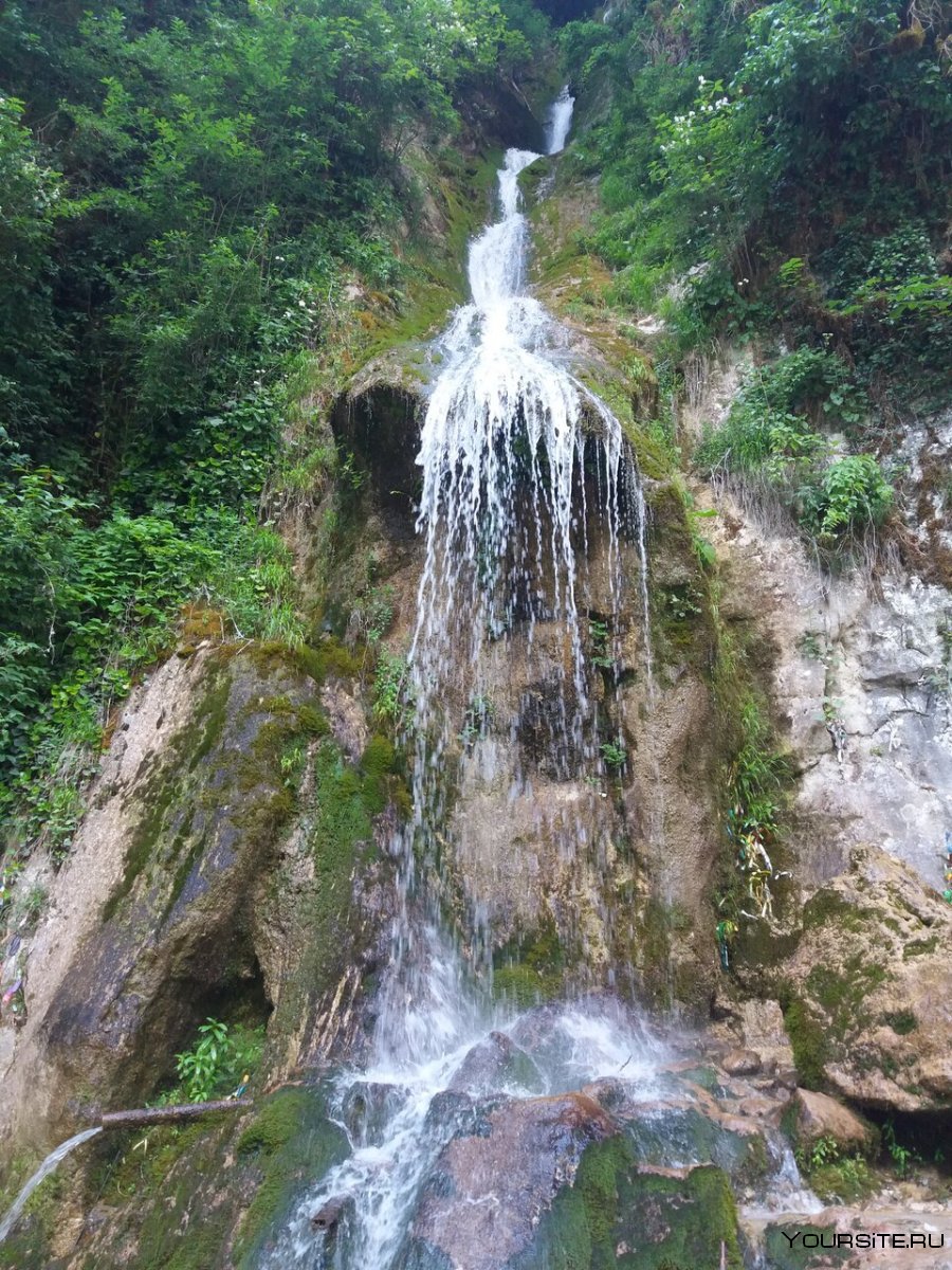 Водопад мужские слезы Абхазия