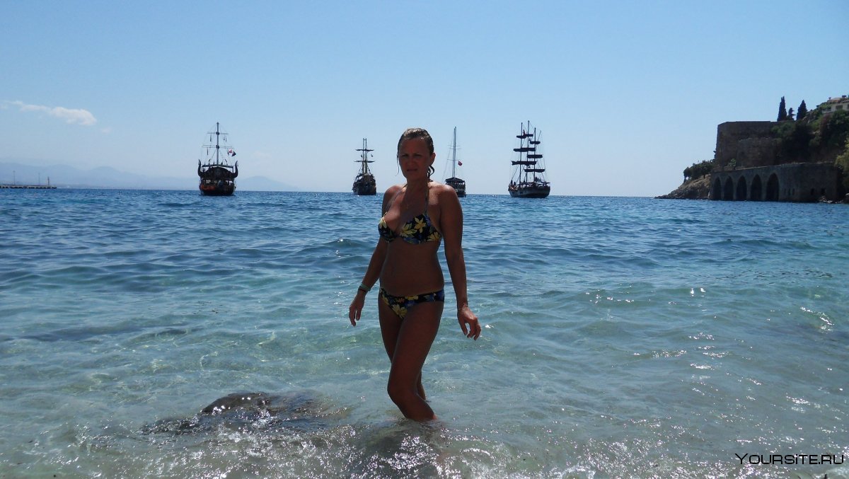 Женский пляж в Крыму
