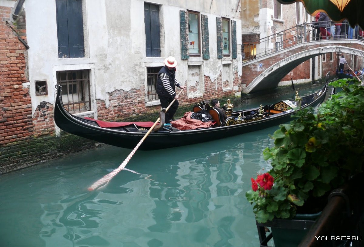 Каноэ в Венеции