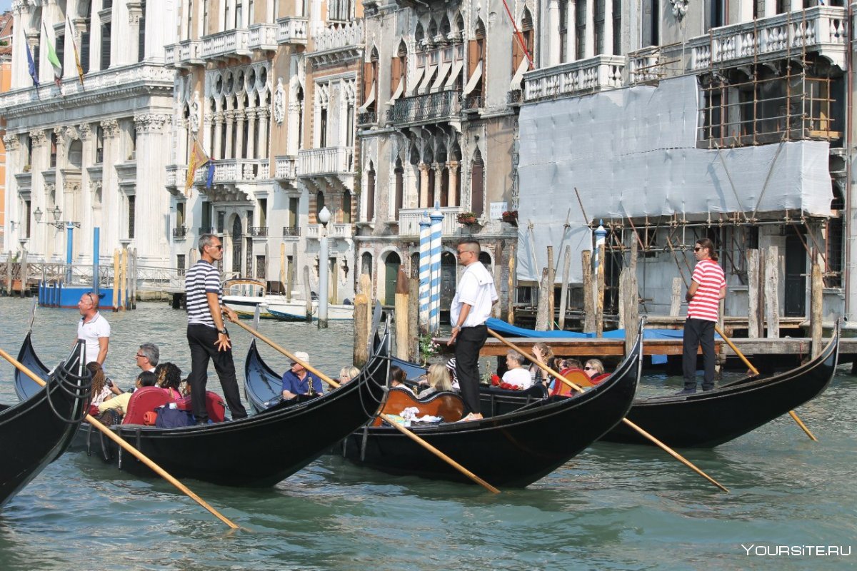 Италия Венеция гондолы
