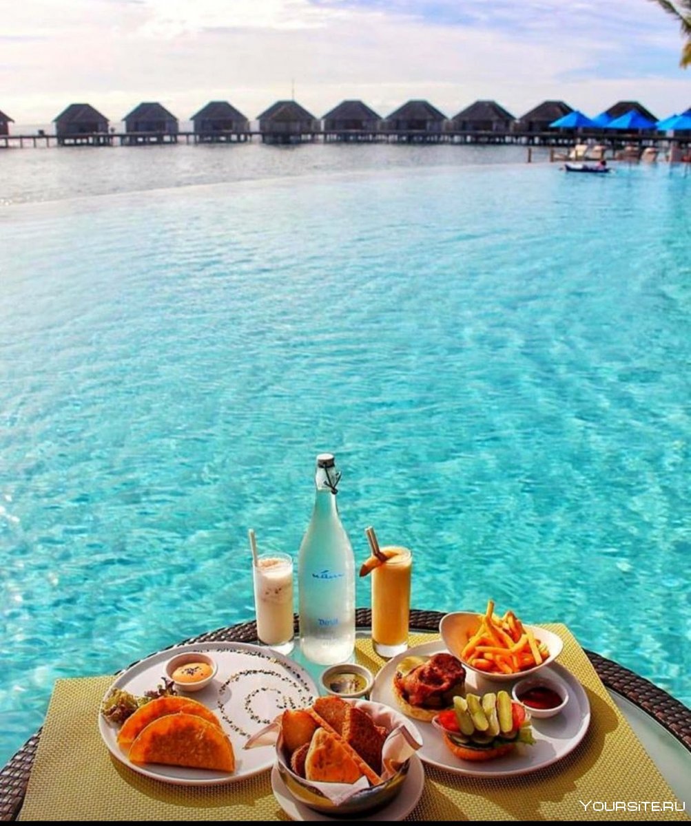 Плавающий завтрак Мальдивы
